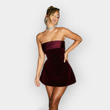 Elegancka Mini Sukienka