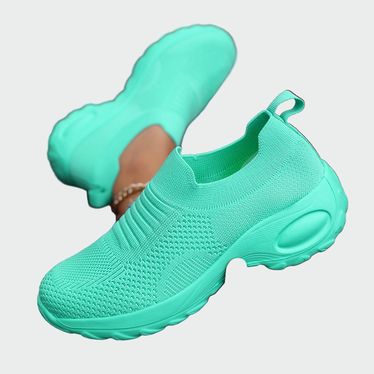 Klasyczne buty sportowe w codziennym stylu