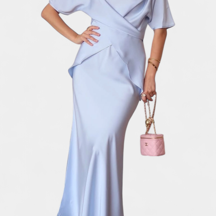 Komplet Sara z Topem z Krzyżującymi się Ramiączkami i Lekką Spódnicą