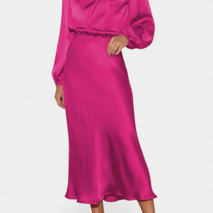 Maria Maxi Sukienka z Wysokim Kołnierzem i Kolorowymi Detalami