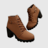 Katnia – Eleganckie botki na obcasie z metalową klamrą